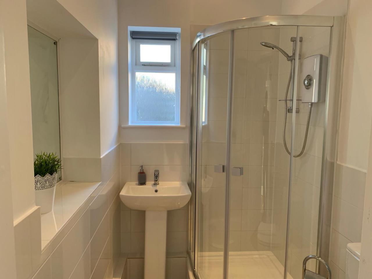 Ashbrook Lewis - Two Bedroom, Two Bathroom Cottage Nr Harwell Oxford ディドコット エクステリア 写真