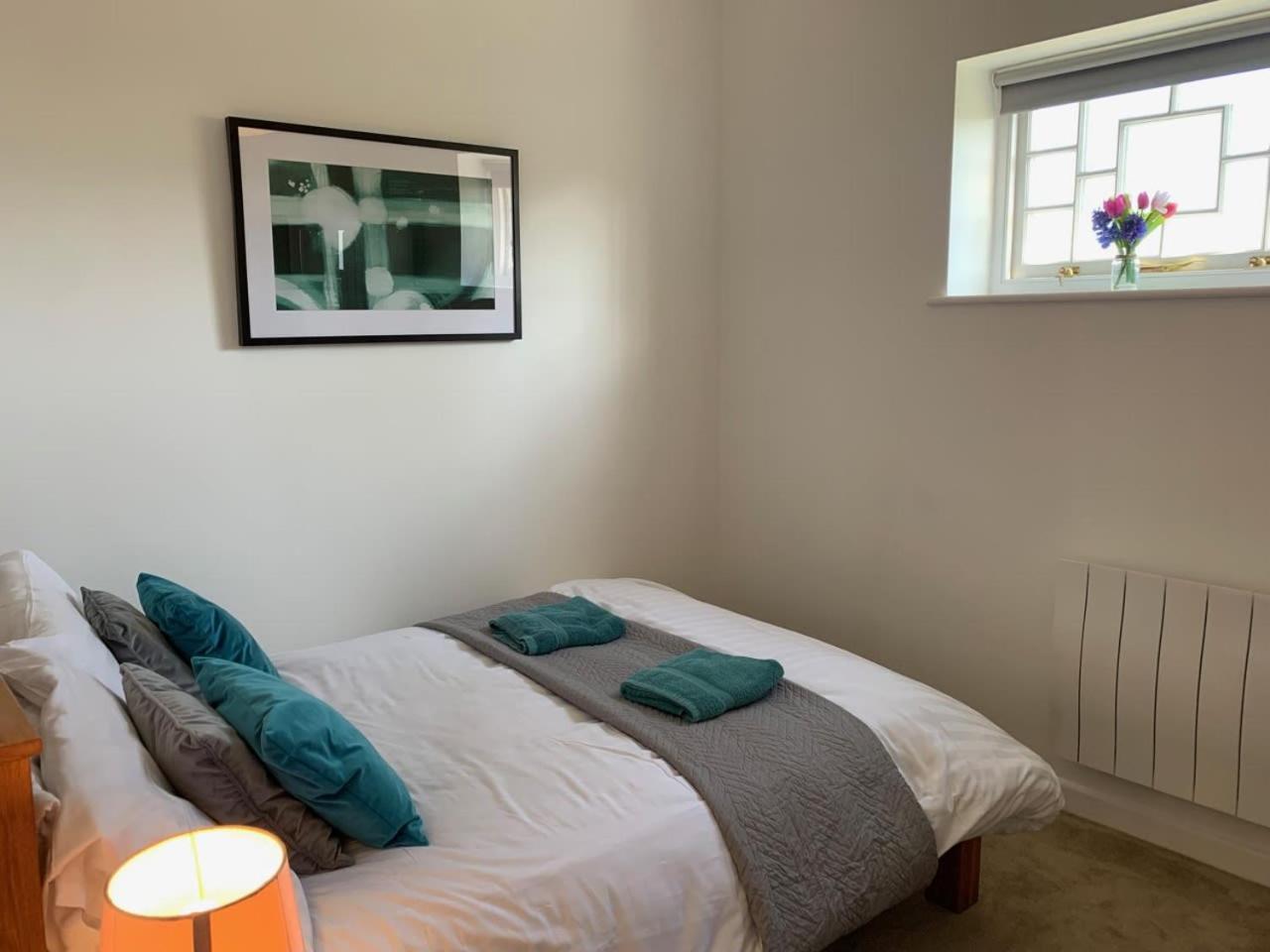 Ashbrook Lewis - Two Bedroom, Two Bathroom Cottage Nr Harwell Oxford ディドコット エクステリア 写真
